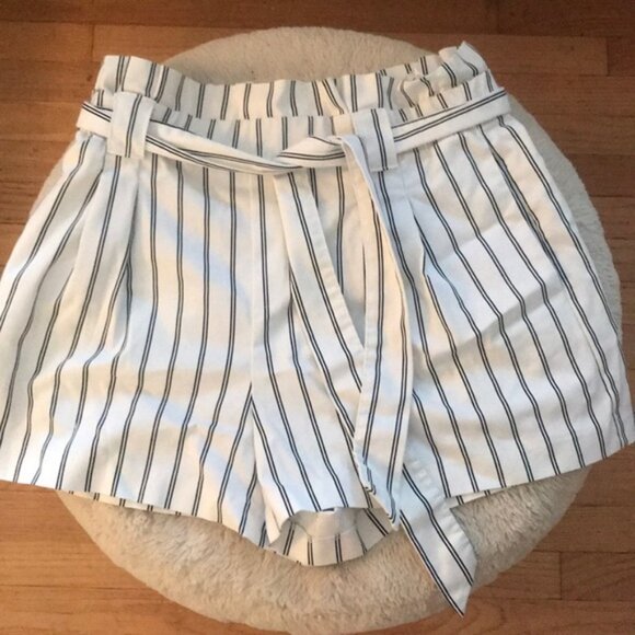 Zara Striped Shorts - Picture 2 of 3